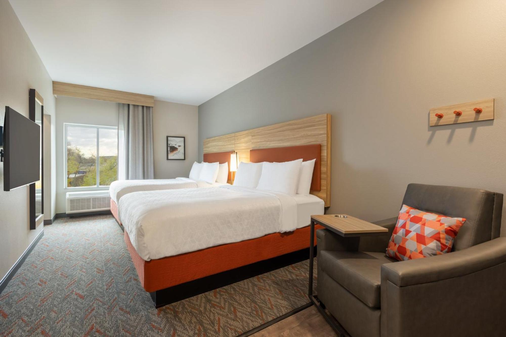 Candlewood Suites Miami - Doral By Ihg Tamiami Exterior photo